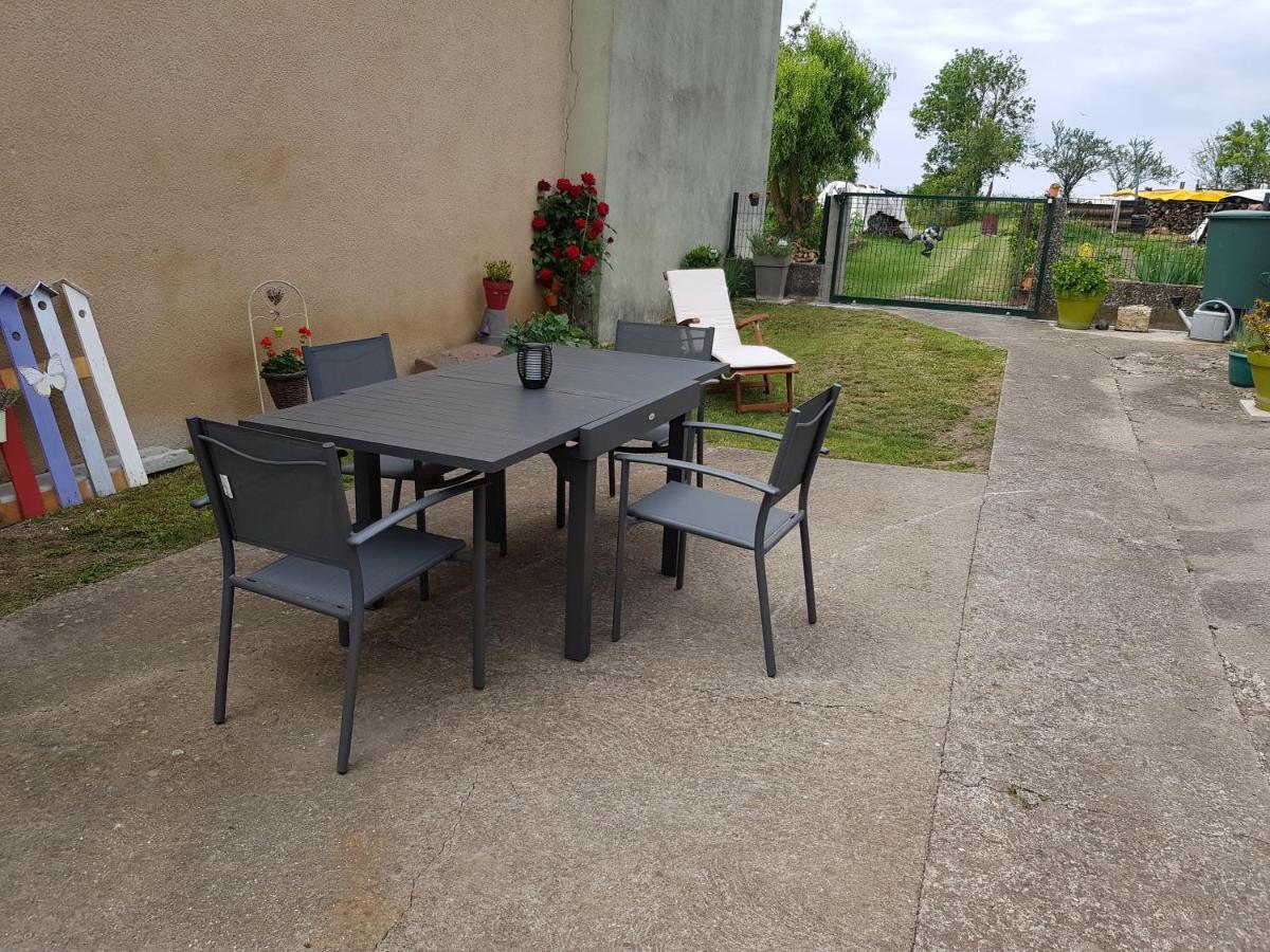 Gite De Plaisance Lagarde  Bagian luar foto